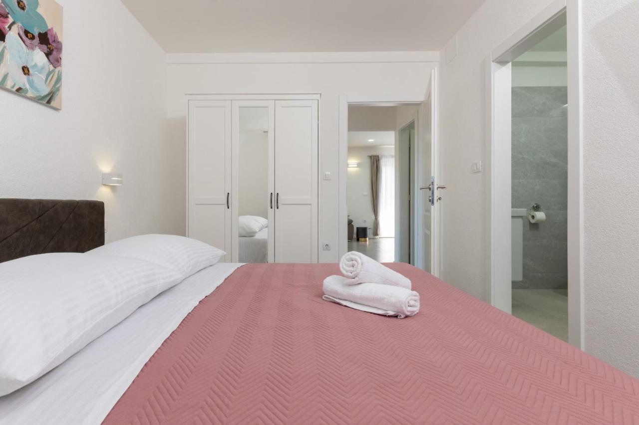 Apartment Vuletin Kaštela Extérieur photo