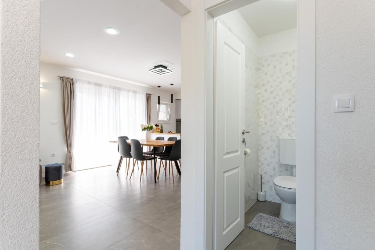 Apartment Vuletin Kaštela Extérieur photo