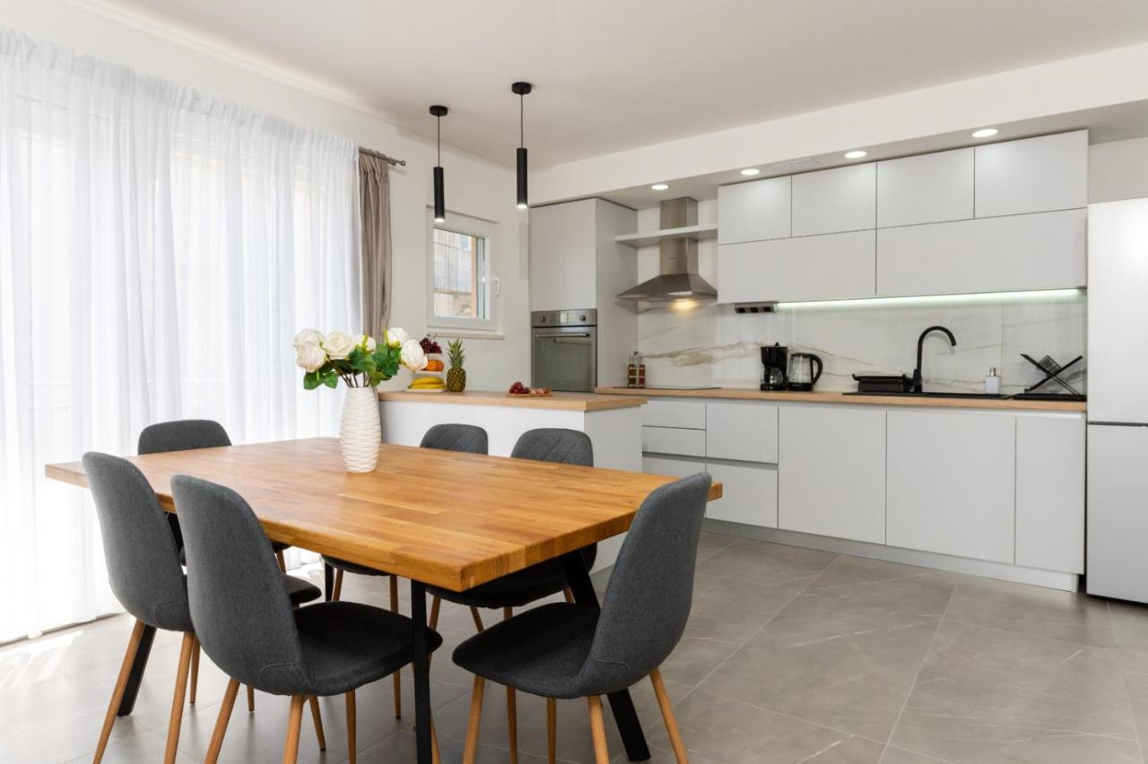 Apartment Vuletin Kaštela Extérieur photo