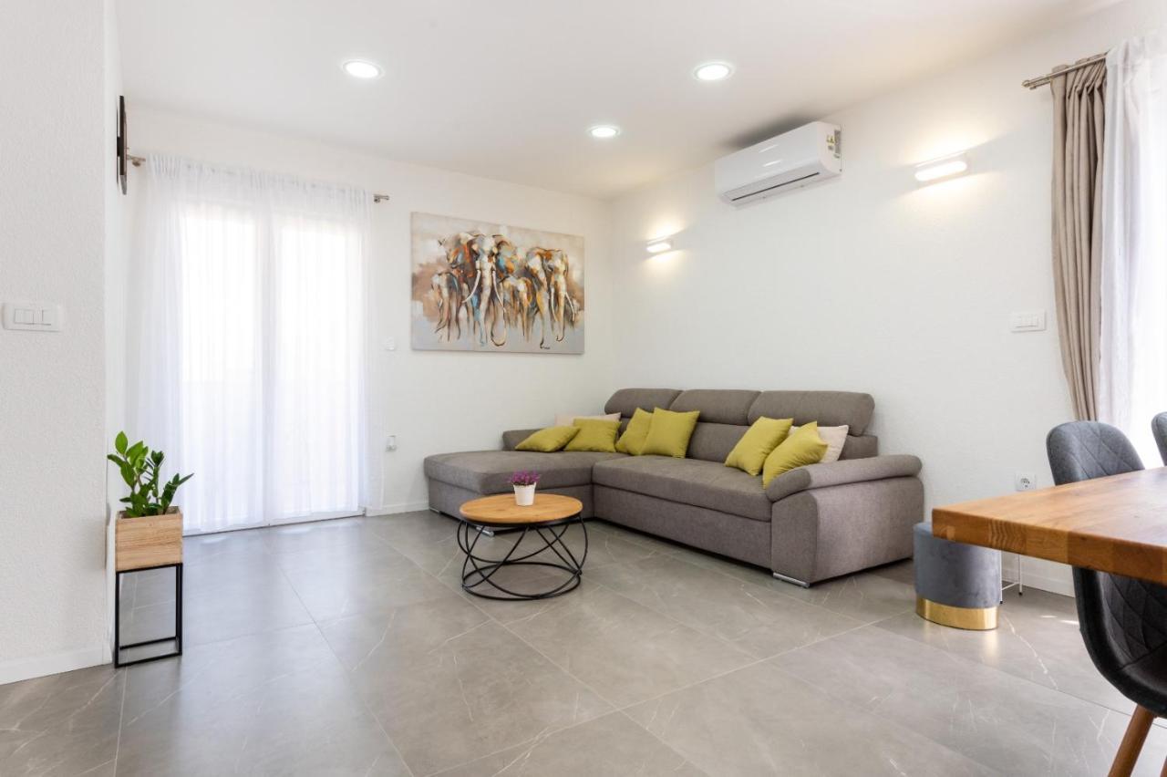 Apartment Vuletin Kaštela Extérieur photo